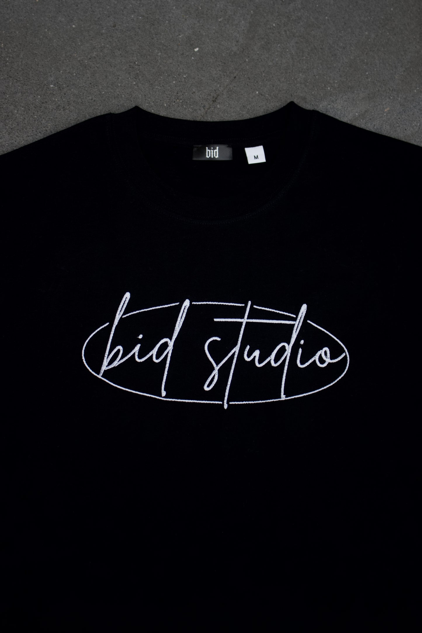 BID STUDIO T-shirt
